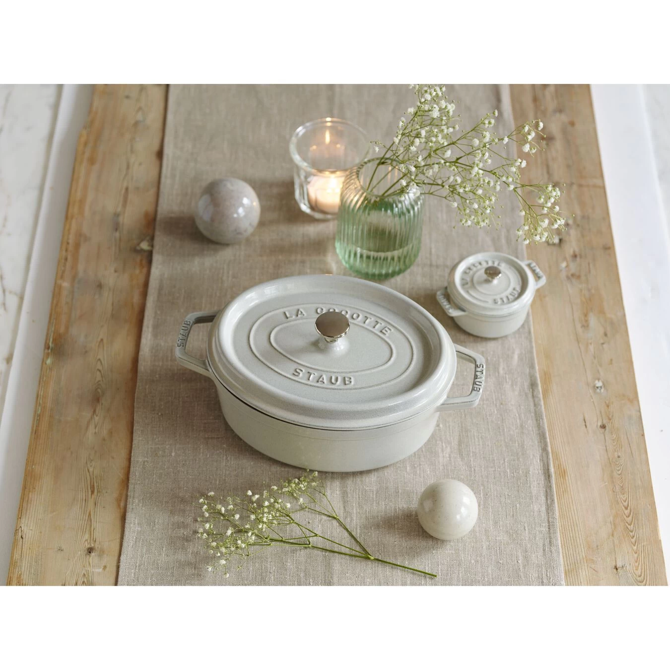 Staub Cocotte 23 Cm, Oval, Weisser Trüffel, Gusseisen 7 Staub Cocotte 23 Cm, Oval, Weisser Trüffel, Gusseisen – Bild 5