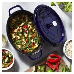 Staub Cocotte 31 Cm, Oval, Dunkelblau, Gusseisen -Küchenutensilien Verkäufe 750032555