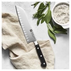 Zwilling Santokumesser 18 Cm, Kullenschliff 7 Zwilling Santokumesser 18 Cm, Kullenschliff -Küchenutensilien Verkäufe 750033563