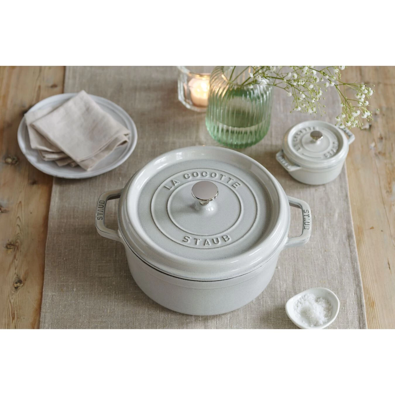 Staub Cocotte 20 Cm, Rund, Weisser Trüffel, Gusseisen 7 Staub Cocotte 20 Cm, Rund, Weisser Trüffel, Gusseisen – Bild 5
