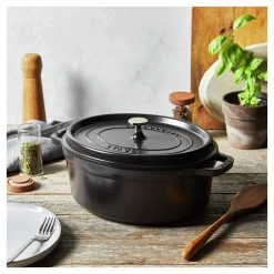 Staub Cocotte 31 Cm, Oval, Schwarz, Gusseisen -Küchenutensilien Verkäufe 750058440